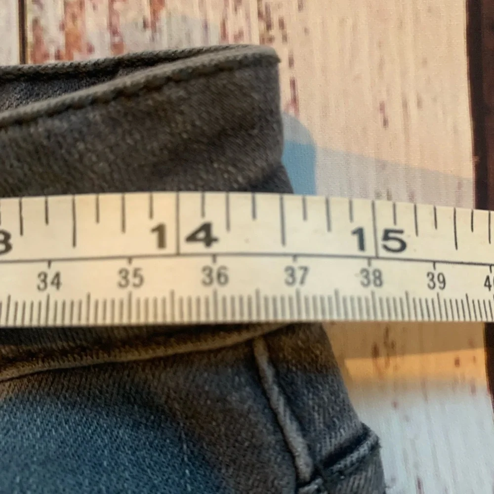 Umgee gray pants. Raw hem. Size 29. - Picture 6 of 10